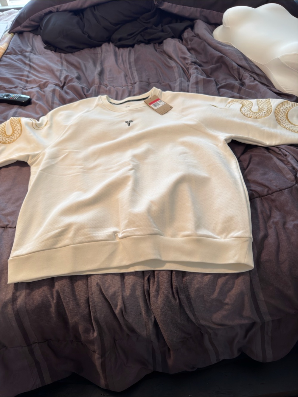 Nike Cream Crewneck Sweater with Embroidered Sleeve Accents